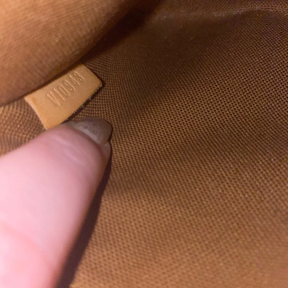 Authentic Louis Vuitton Alma - Picture 2 of 13